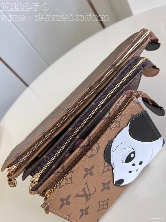 VUITTON Toilet Pouch-25*20*5.5cm LOUIS Trio 0320